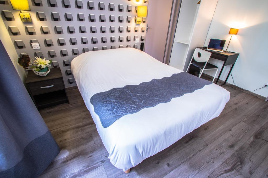 Hotel Theatre 2*